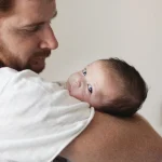 Ele ainda não o disse, mas está pronto: 10 sinais de que um homem quer ser pai ele-ainda-nao-o-disse-mas-esta-pronto-10-sinais.webp.webp