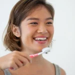 habito-util-ou-mito-a-regra-coreana-de-escovagem-3-3-3.webp.webp