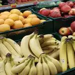 O que acontece se não retirarmos os autocolantes das frutas e legumes: efeitos cumulativos na saúde o-que-acontece-se-nao-retirarmos-os-autocolantes-das-frutas.jpg