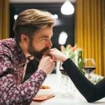 Quero um relacionamento sério ou só tenho medo de ficar sozinho? 5 perguntas que lhe darão a resposta quero-um-relacionamento-serio-ou-so-tenho-medo-de-ficar.webp.webp