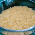 o-que-acontece-quando-se-passa-o-arroz-por-agua.jpg